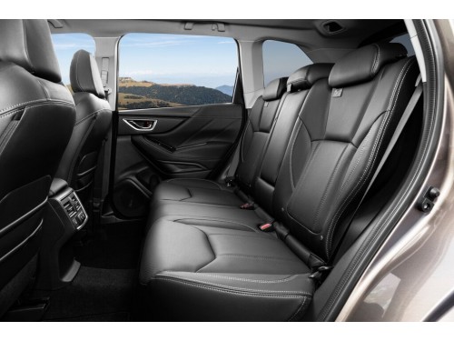 Характеристики автомобиля Subaru Forester 2.0i-L CVT BT Elegance (10.2018 - 12.2019): фото, вместимость, скорость, двигатель, топливо, масса, отзывы