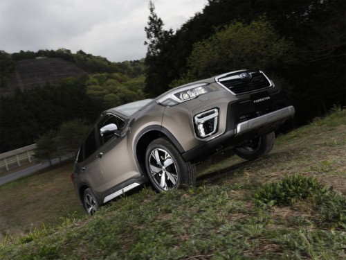 Характеристики автомобиля Subaru Forester 1.8 Sport 4WD (10.2020 - 06.2021): фото, вместимость, скорость, двигатель, топливо, масса, отзывы