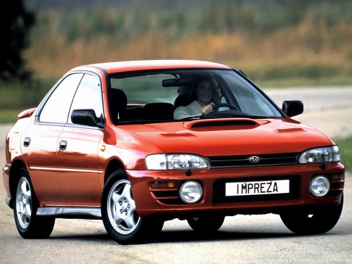 Характеристики автомобиля Subaru Impreza 1.6 MT GL (01.1993 - 06.1996): фото, вместимость, скорость, двигатель, топливо, масса, отзывы