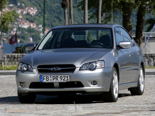 Характеристики автомобиля Subaru Legacy 2.5i MT (05.2003 - 08.2005): фото, вместимость, скорость, двигатель, топливо, масса, отзывы