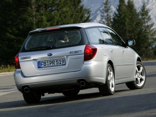 Характеристики автомобиля Subaru Legacy 2.0R AT (09.2005 - 08.2006): фото, вместимость, скорость, двигатель, топливо, масса, отзывы