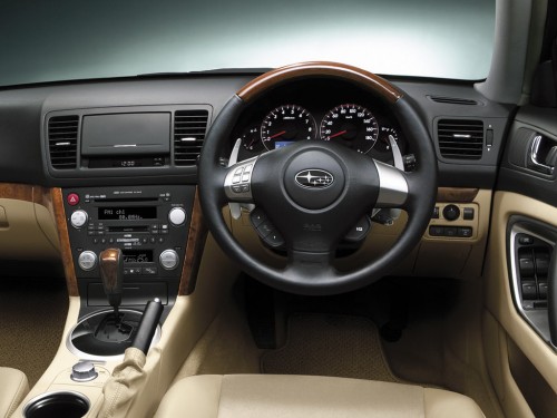 Характеристики автомобиля Subaru Outback 2.5 i premium Leather limited 4WD (10.2008 - 04.2009): фото, вместимость, скорость, двигатель, топливо, масса, отзывы