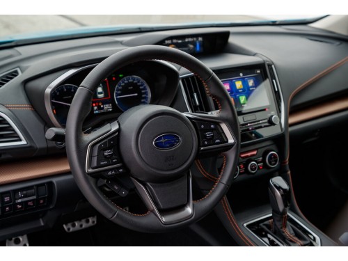 Характеристики автомобиля Subaru XV 2.0ie CVT Comfort (08.2017 - 09.2020): фото, вместимость, скорость, двигатель, топливо, масса, отзывы