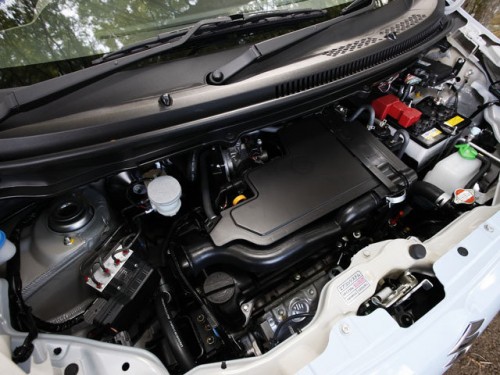 Характеристики автомобиля Suzuki Alto 660 F (03.2013 - 11.2014): фото, вместимость, скорость, двигатель, топливо, масса, отзывы