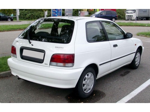 Характеристики автомобиля Suzuki Baleno 1.3 MT GS (08.1996 - 09.1997): фото, вместимость, скорость, двигатель, топливо, масса, отзывы