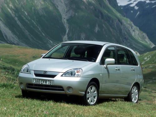 Характеристики автомобиля Suzuki Liana 1.6 AT GLX (01.2001 - 08.2004): фото, вместимость, скорость, двигатель, топливо, масса, отзывы
