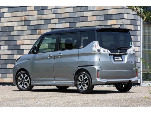 Характеристики автомобиля Suzuki Solio 1.2 Hybrid MX (08.2015 - 06.2018): фото, вместимость, скорость, двигатель, топливо, масса, отзывы