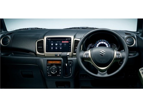 Характеристики автомобиля Suzuki Spacia 660 Custom GS 4WD (05.2015 - 11.2016): фото, вместимость, скорость, двигатель, топливо, масса, отзывы