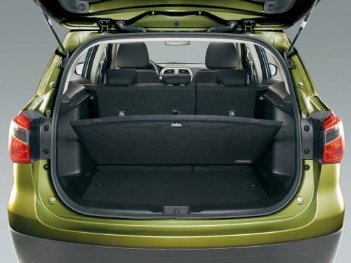 Характеристики автомобиля Suzuki SX4 1.6 MT 2WD Comfort+ (12.2013 - 07.2016): фото, вместимость, скорость, двигатель, топливо, масса, отзывы