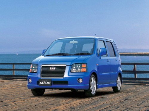 Характеристики автомобиля Suzuki Wagon R Solio 1.3 (12.2000 - 05.2002): фото, вместимость, скорость, двигатель, топливо, масса, отзывы