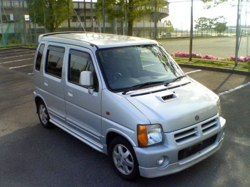 Характеристики автомобиля Suzuki Wagon R Wide 1.0 XL (02.1997 - 04.1998): фото, вместимость, скорость, двигатель, топливо, масса, отзывы