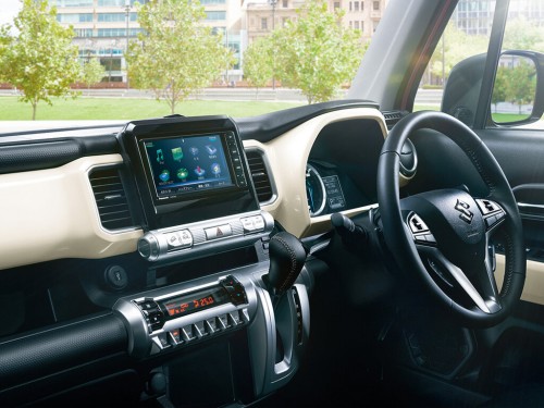 Характеристики автомобиля Suzuki Xbee 1.0 Hybrid MZ (08.2022 - н.в.): фото, вместимость, скорость, двигатель, топливо, масса, отзывы
