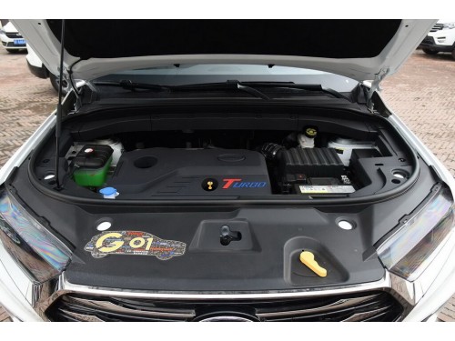 Характеристики автомобиля SWM G01 1.5T MT Proud (08.2018 - 04.2019): фото, вместимость, скорость, двигатель, топливо, масса, отзывы