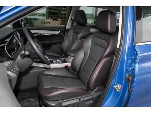 Характеристики автомобиля SWM G01 1.5T AT Smart (08.2018 - 04.2019): фото, вместимость, скорость, двигатель, топливо, масса, отзывы