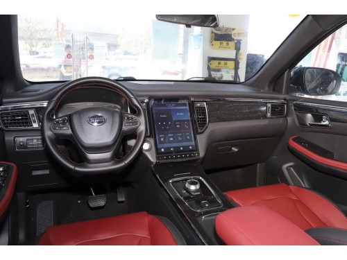 Характеристики автомобиля SWM G05 Pro 1.5T DCT Elite (06.2022 - н.в.): фото, вместимость, скорость, двигатель, топливо, масса, отзывы