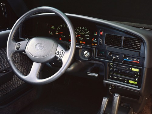 Характеристики автомобиля Toyota 4Runner 2.4 MT 4WD (08.1989 - 08.1992): фото, вместимость, скорость, двигатель, топливо, масса, отзывы