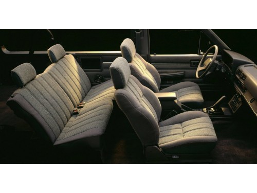 Характеристики автомобиля Toyota 4Runner 2.4 AT 4WD (08.1985 - 03.1989): фото, вместимость, скорость, двигатель, топливо, масса, отзывы