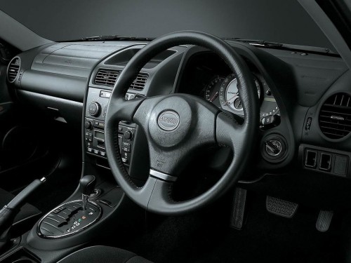 Характеристики автомобиля Toyota Altezza 2.0 gita AS200 (08.2002 - 07.2003): фото, вместимость, скорость, двигатель, топливо, масса, отзывы