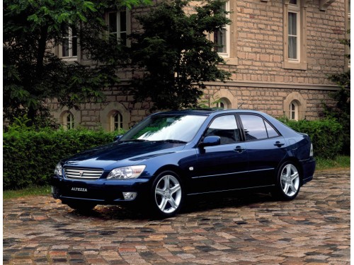 Характеристики автомобиля Toyota Altezza 2.0 AS200 Z edition (10.1998 - 04.2000): фото, вместимость, скорость, двигатель, топливо, масса, отзывы