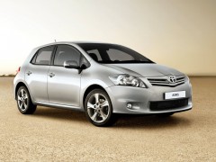 Toyota Auris 1.6 MT Комфорт+ (07.2010 - 11.2012)