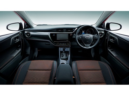 Характеристики автомобиля Toyota Auris 1.8 Hybrid (04.2016 - 03.2018): фото, вместимость, скорость, двигатель, топливо, масса, отзывы