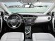Характеристики автомобиля Toyota Auris 1.3 MT Life (07.2013 - 05.2014): фото, вместимость, скорость, двигатель, топливо, масса, отзывы