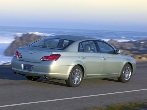 Характеристики автомобиля Toyota Avalon 3.5 AT XLS (05.2007 - 07.2007): фото, вместимость, скорость, двигатель, топливо, масса, отзывы