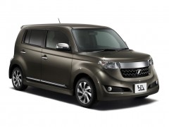 Toyota bB 1.3 S Kirameki (09.2014 - 07.2016)