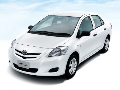 Характеристики автомобиля Toyota Belta 1.0 X S package (11.2005 - 07.2008): фото, вместимость, скорость, двигатель, топливо, масса, отзывы