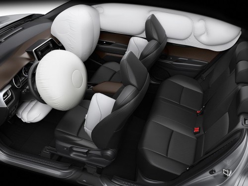 Характеристики автомобиля Toyota C-HR 1.2 MT Ride (06.2018 - 10.2019): фото, вместимость, скорость, двигатель, топливо, масса, отзывы