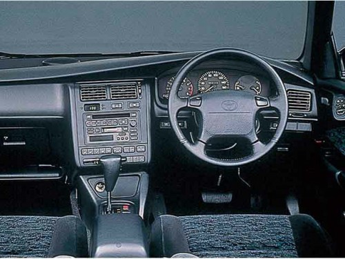 Характеристики автомобиля Toyota Caldina 1.8 CZ (02.1994 - 01.1995): фото, вместимость, скорость, двигатель, топливо, масса, отзывы