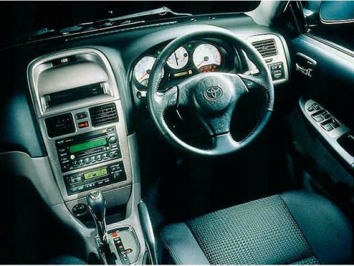 Характеристики автомобиля Toyota Caldina 2.0 GT-TS version (01.2000 - 08.2002): фото, вместимость, скорость, двигатель, топливо, масса, отзывы
