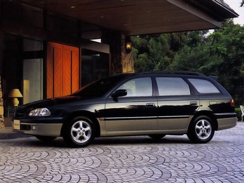 Характеристики автомобиля Toyota Caldina 2.0 E (09.1997 - 12.1999): фото, вместимость, скорость, двигатель, топливо, масса, отзывы