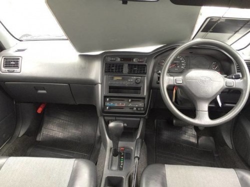 Характеристики автомобиля Toyota Caldina 1.5 UX (05.1998 - 07.1999): фото, вместимость, скорость, двигатель, топливо, масса, отзывы