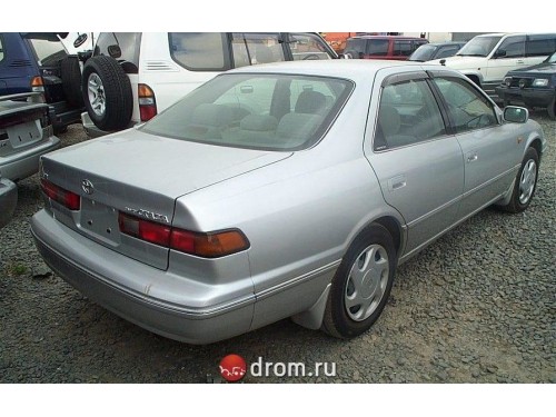 Характеристики автомобиля Toyota Camry Gracia 2.2 Four V selection (09.1998 - 07.1999): фото, вместимость, скорость, двигатель, топливо, масса, отзывы