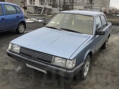 Toyota Camry 1.8 AT GL (08.1983 - 06.1984)