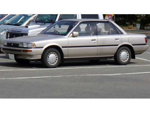 Характеристики автомобиля Toyota Camry 1.8 Lumiere (08.1988 - 06.1990): фото, вместимость, скорость, двигатель, топливо, масса, отзывы