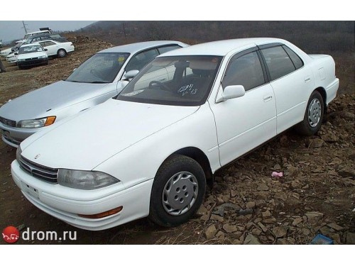 Характеристики автомобиля Toyota Camry 1.8 XT (06.1992 - 06.1994): фото, вместимость, скорость, двигатель, топливо, масса, отзывы