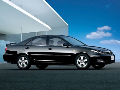 Характеристики автомобиля Toyota Camry 2.4 G limited edition (07.2004 - 12.2005): фото, вместимость, скорость, двигатель, топливо, масса, отзывы