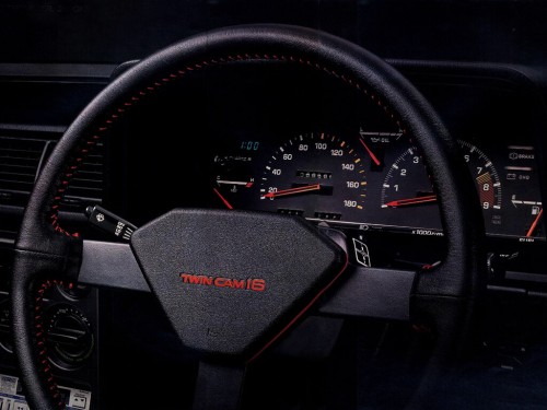 Характеристики автомобиля Toyota Carina 1500 SG (05.1983 - 05.1988): фото, вместимость, скорость, двигатель, топливо, масса, отзывы
