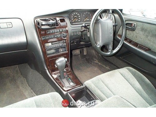 Характеристики автомобиля Toyota Chaser 1.8 Raffine (08.1995 - 08.1996): фото, вместимость, скорость, двигатель, топливо, масса, отзывы