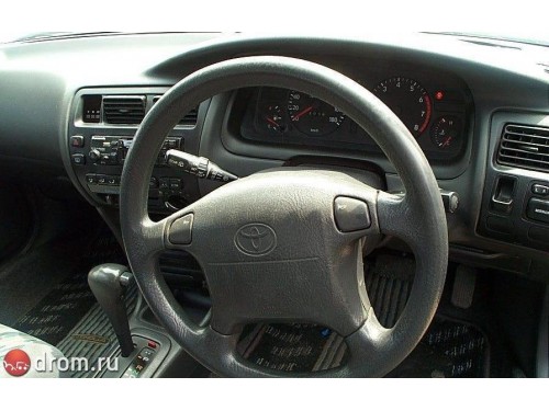 Характеристики автомобиля Toyota Corolla 1.6 touring wagon G touring (05.1995 - 04.1996): фото, вместимость, скорость, двигатель, топливо, масса, отзывы