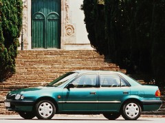 Toyota Corolla 1.3 AT Linea Terra (05.1997 - 01.2000)