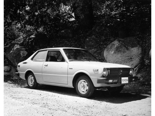 Характеристики автомобиля Toyota Corolla 1.6 AT4 (08.1974 - 07.1979): фото, вместимость, скорость, двигатель, топливо, масса, отзывы