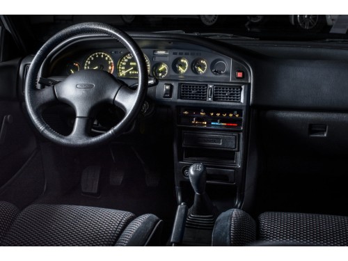 Характеристики автомобиля Toyota Corolla 1.3 MT (01.1990 - 04.1992): фото, вместимость, скорость, двигатель, топливо, масса, отзывы