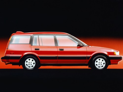 Характеристики автомобиля Toyota Corolla 1.6 AT Dlx (09.1990 - 01.1991): фото, вместимость, скорость, двигатель, топливо, масса, отзывы