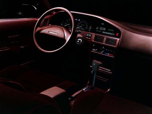 Характеристики автомобиля Toyota Corolla 1.6 AT Dlx (09.1989 - 08.1990): фото, вместимость, скорость, двигатель, топливо, масса, отзывы