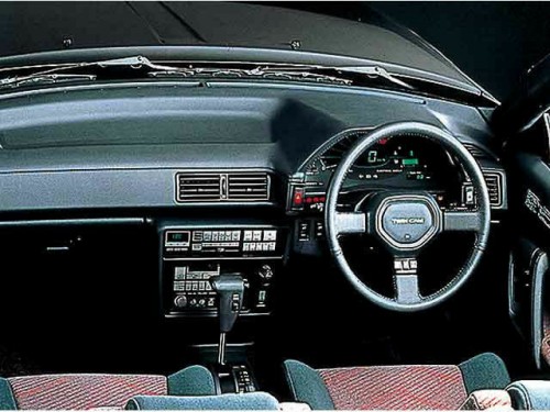 Характеристики автомобиля Toyota Corona 1.8 EX saloon (08.1985 - 08.1987): фото, вместимость, скорость, двигатель, топливо, масса, отзывы