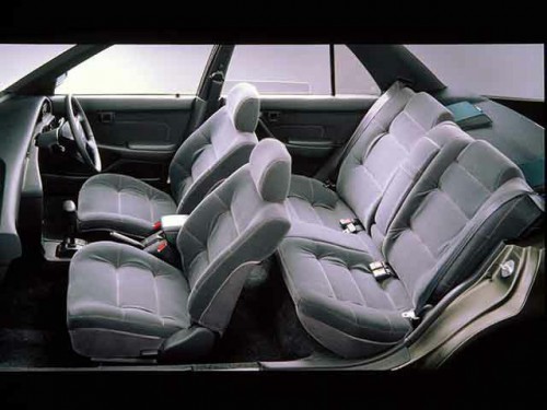 Характеристики автомобиля Toyota Corona 1.5 GX (11.1989 - 05.1991): фото, вместимость, скорость, двигатель, топливо, масса, отзывы