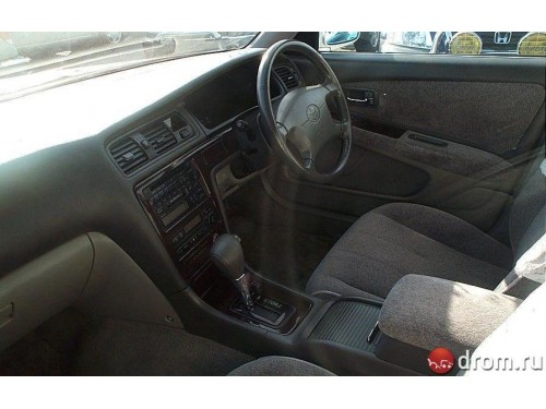Характеристики автомобиля Toyota Cresta 2.5 Exceed G (09.1996 - 07.1997): фото, вместимость, скорость, двигатель, топливо, масса, отзывы